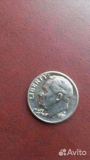 Продам монетку серебро