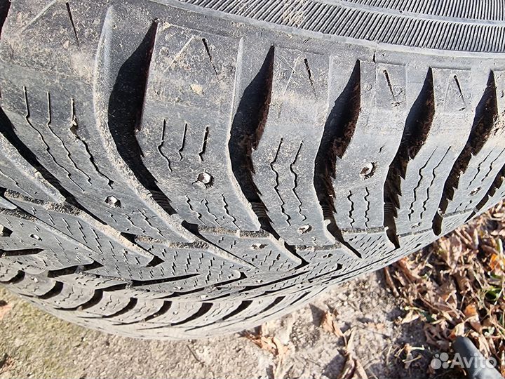 Nokian Tyres Hakkapeliitta 8 SUV 265/65 R17 106T