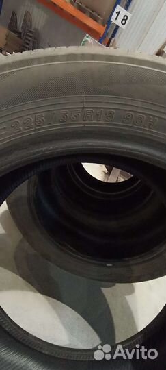 Yokohama Y350 225/55 R18 98H