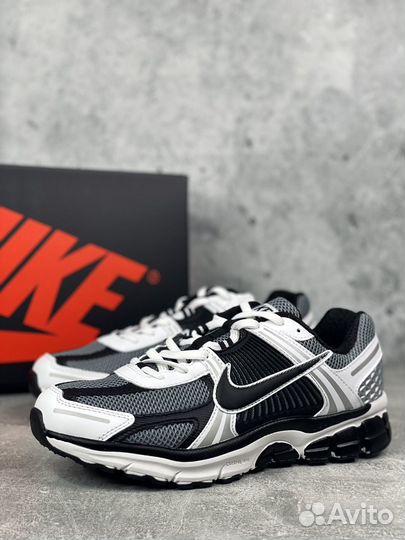 Nike Air Vomero 5