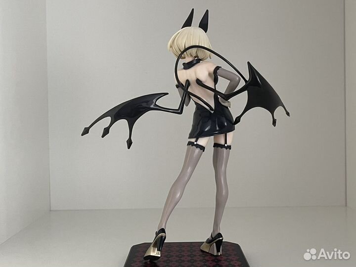 Оригинальная фигурка Дебби Корсифа