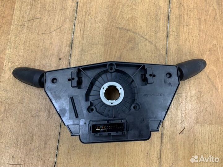 Подрулевой переключатель Opel Corsa D A10XEP 2013