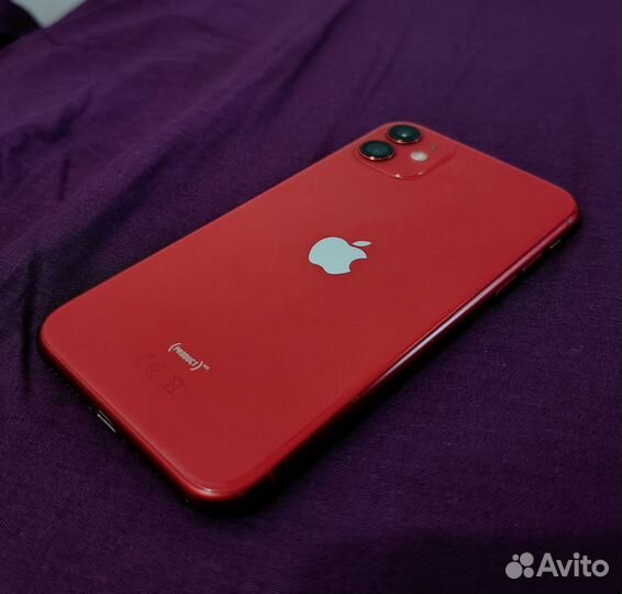 iPhone 11, 64 ГБ