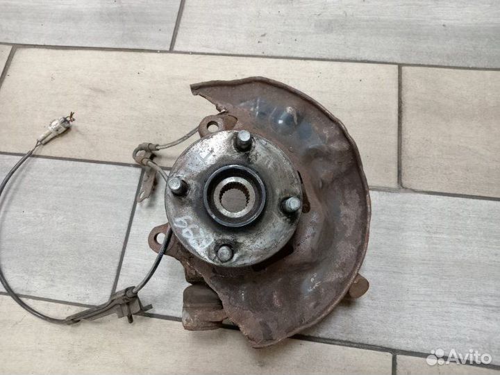 Кулак поворотный передний левый Toyota Corolla