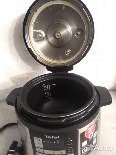 Мультиварка-скороварка Tefal CY621D32