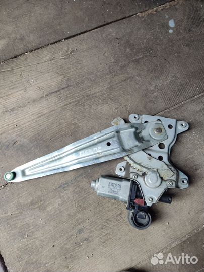 Стеклоподъёмный механизм toyota corolla nze121