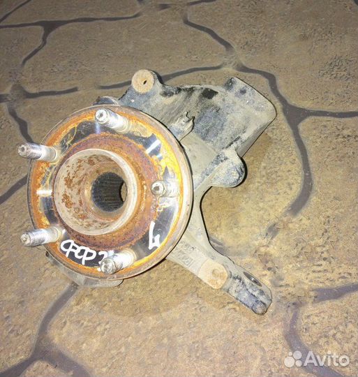 Кулак поворотный со ступицей передний левый Ford