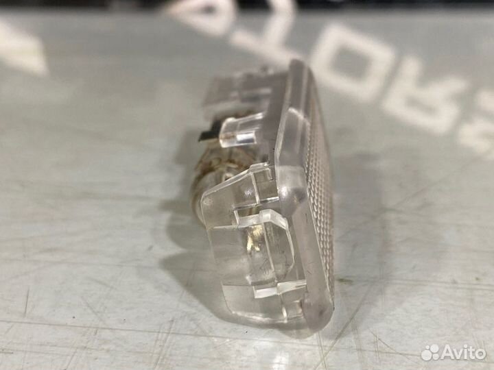 Плафон салона Audi A8 D3 BFM 2005