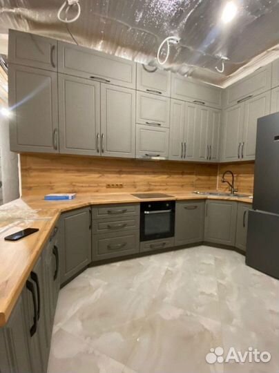 Кухня новая