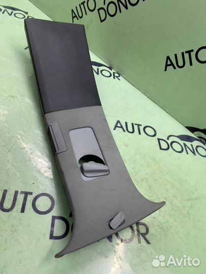 Накладка центральной стойки правая Volkswagen