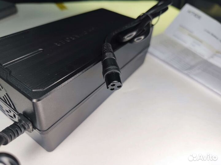 Зарядное устройство 60v (67.2v) 5.0 Ампер