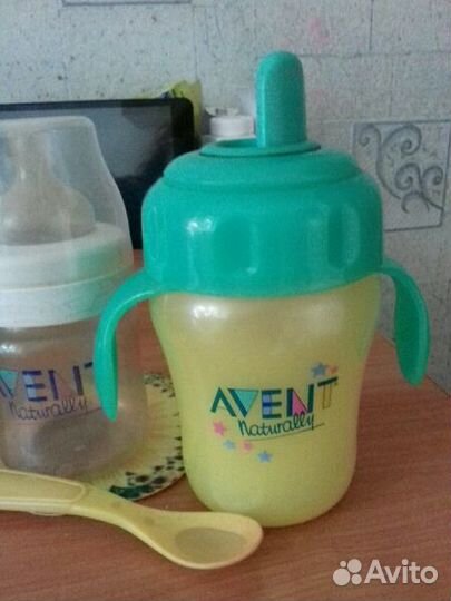 Avent Naturally-поильник от Набора.Соски/пустышки