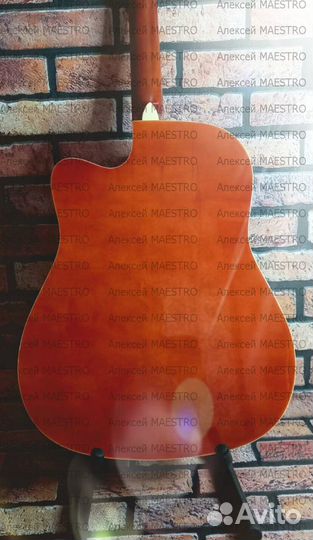 Акустическая гитара в корпусе дредноут (41 дюйм)