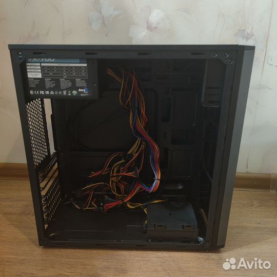Корпус Dexp и блок питания AeroCool