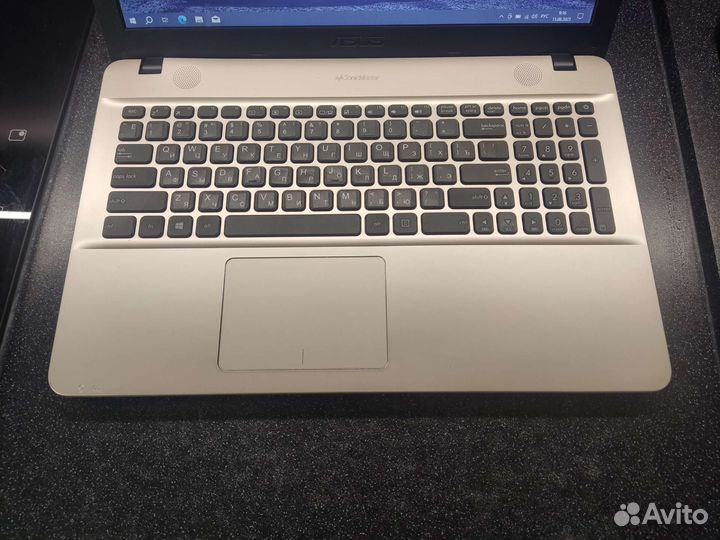 Свежий Asus 4 ядра/4/240 ssd