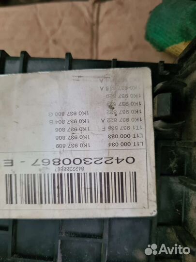 Блок предохранителей Volkswagen Touran