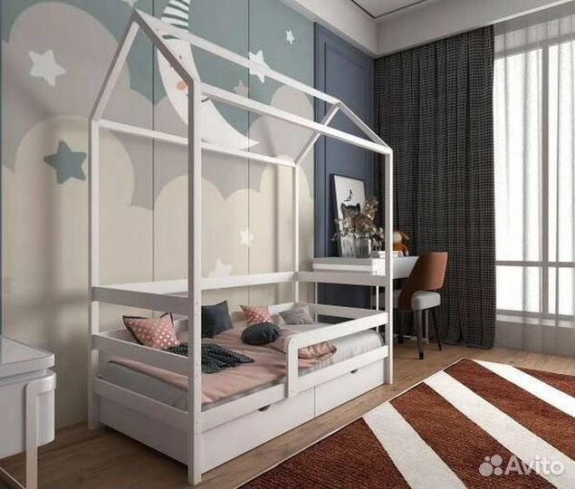 Кроватка детская из натурального дерева домик с бо