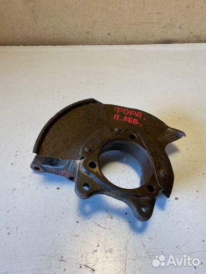 Кулак передний левый Chery Fora A21