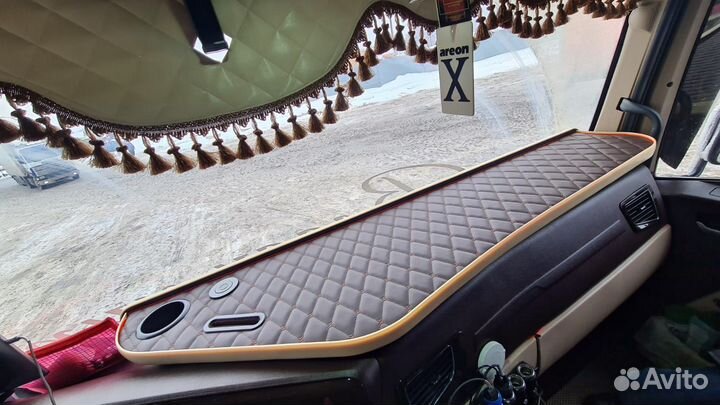 Полка столик на фав FAW J7 JH6