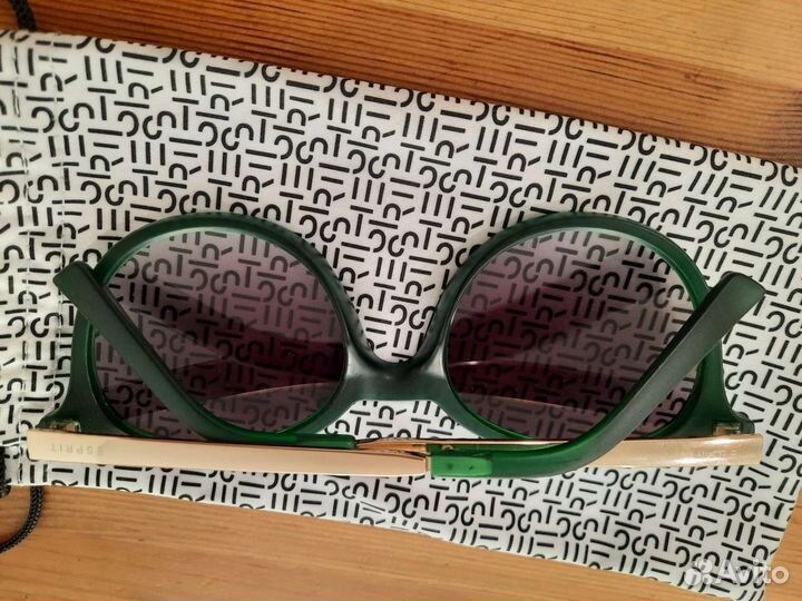 Солнцезащитные очки женские брендовые