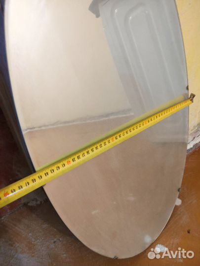 Зеркало настенное с полкой