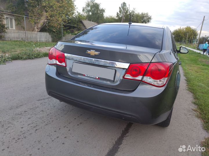 Chevrolet Cruze, 2011