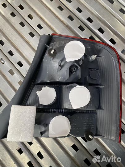 Фонарь задний прав. ford focus 2