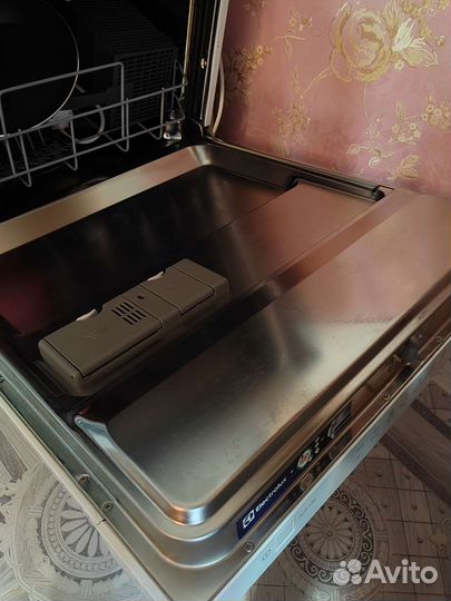 Посудомоечная машина Electrolux