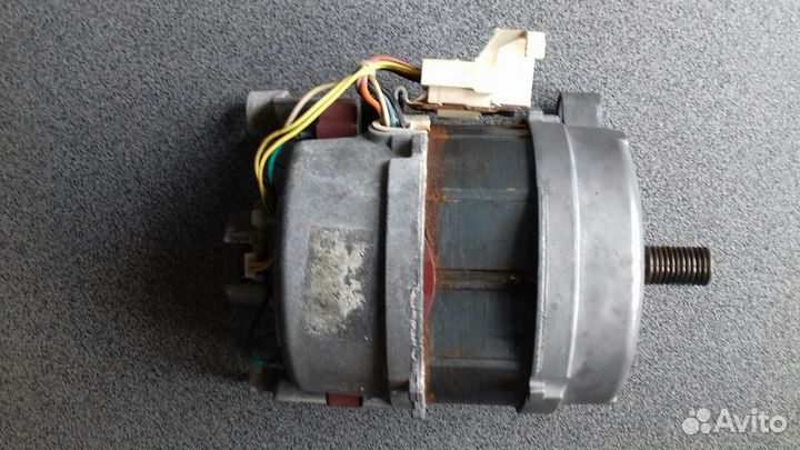 Мотор стиральной машины для Zanussi ZWS6123V