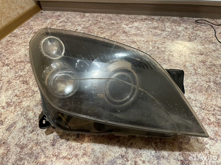 Фара передняя правая opel astra h ксенон
