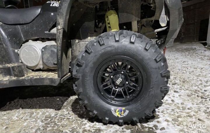 Комплект новых шин ведьма 25/12 для квадроцикла