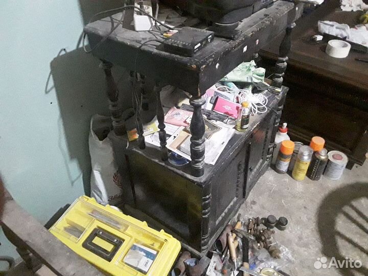 Тумбочка старая