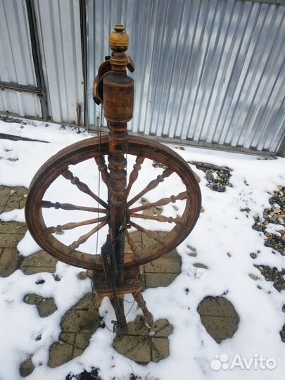 Прялка деревянная старинная