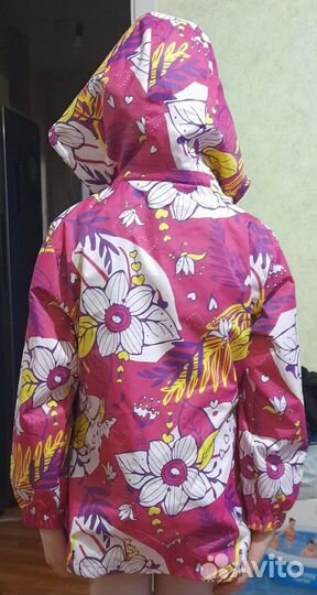 Ветровка для девочки
