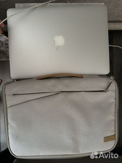 Apple MacBook Air 13 2011