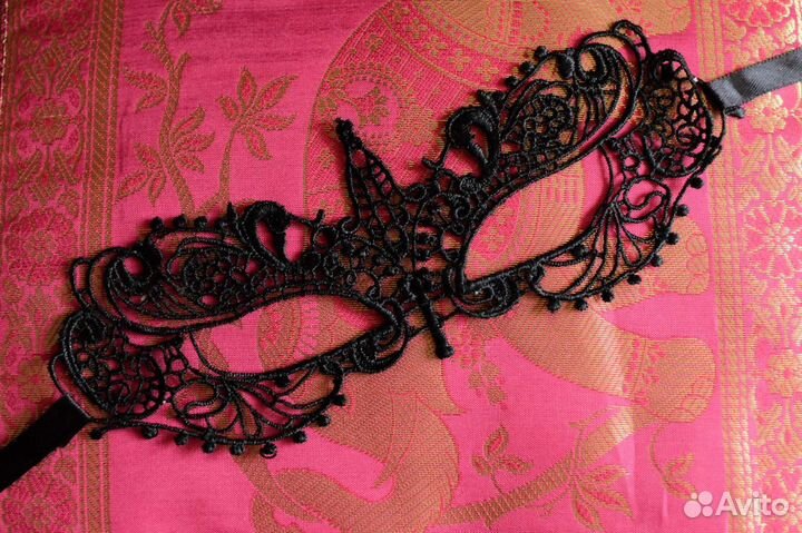 Маска маскарадная кружевная