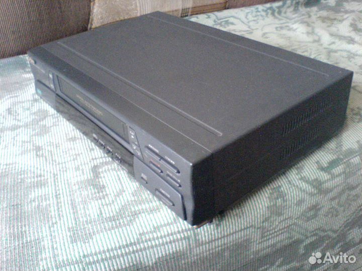 Видеомагнитофон funai V-8008CM