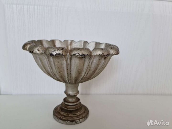 Старинная чаша