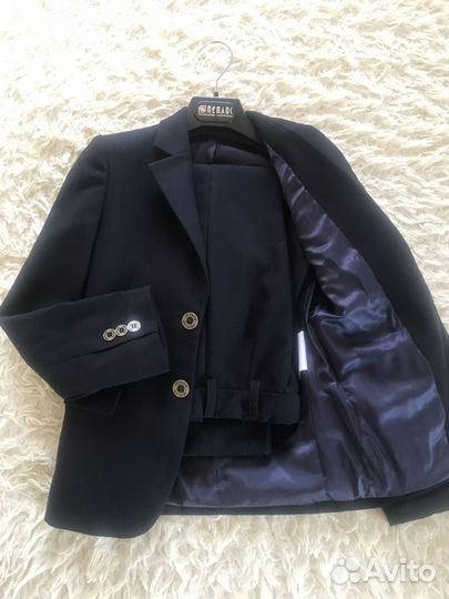 Школьный костюм