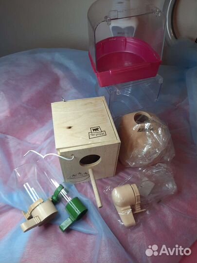 Кормушка поилка гнездо купалка для попугаев