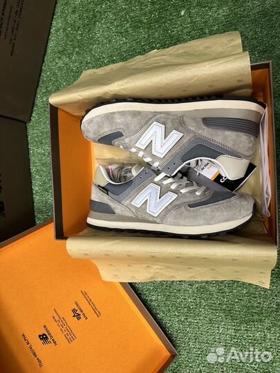 New balance 574 alpha industries