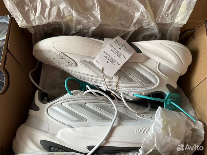 Кроссовки adidas ozelia