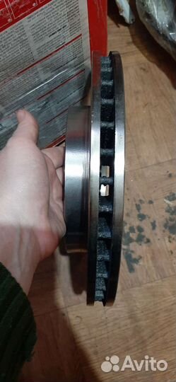 Диски тормозные передние Mitsubishi Carisma