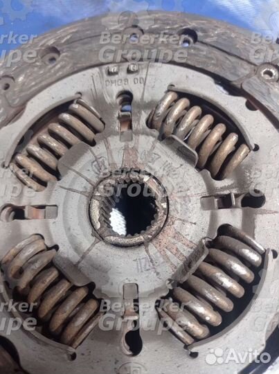 Сцепление (комплект) с маховиком Nissan HR16