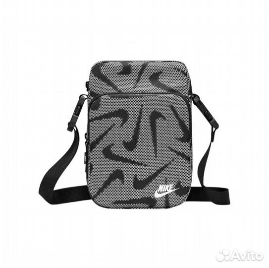 Nike Heritage Crossbody Bag