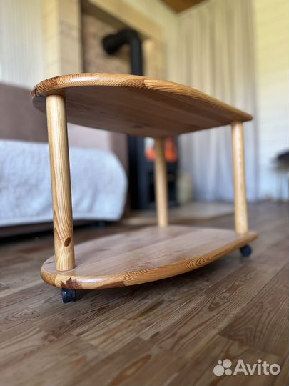 Столик журнальный кофейный на колесиках деревянный