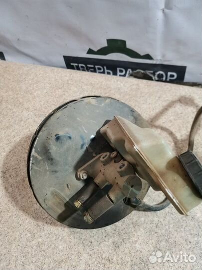 Вакуумный усилитель тормозов Ford Focus 2 1.6