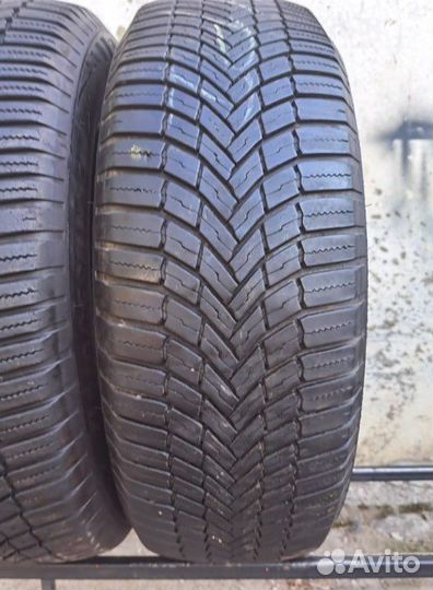Bridgestone Weather Control A001 215/65 R16 102V
