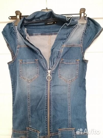 Женский джинсовый комбинезон