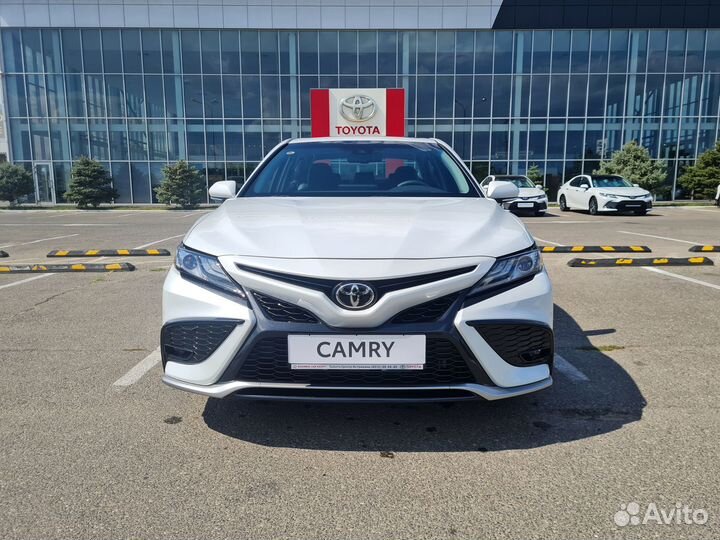 Toyota Camry, 2023